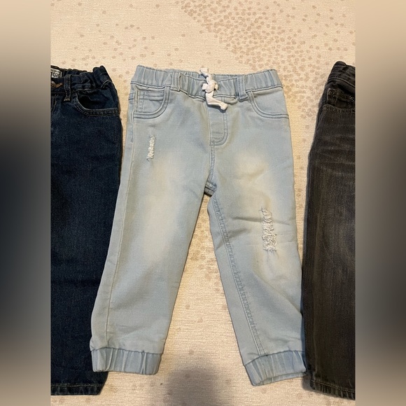 Jeans - Picture 3 of 8